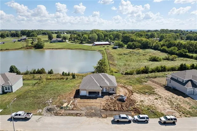 $649,900 | 1027 Fir Lane, Liberty, MO 64068