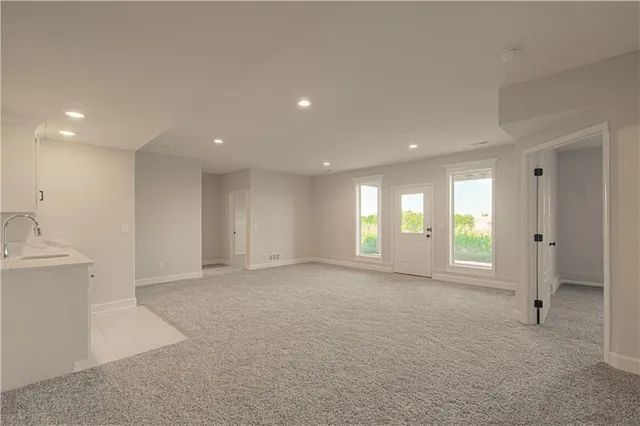 $649,900 | 1027 Fir Lane, Liberty, MO 64068