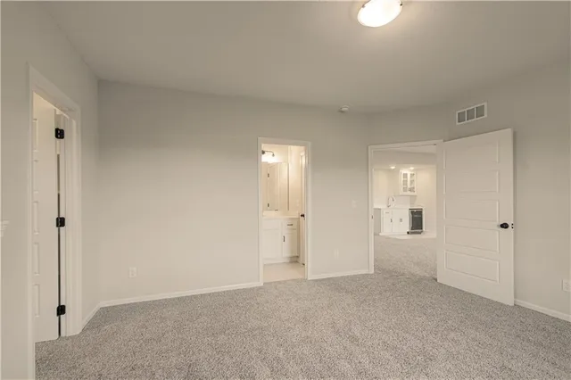 $649,900 | 1027 Fir Lane, Liberty, MO 64068