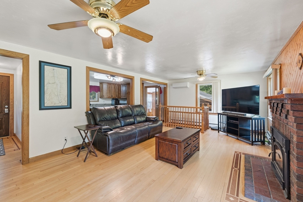 126 Putnam Hill Road Sutton, MA 01590 - Photo 9 of 32