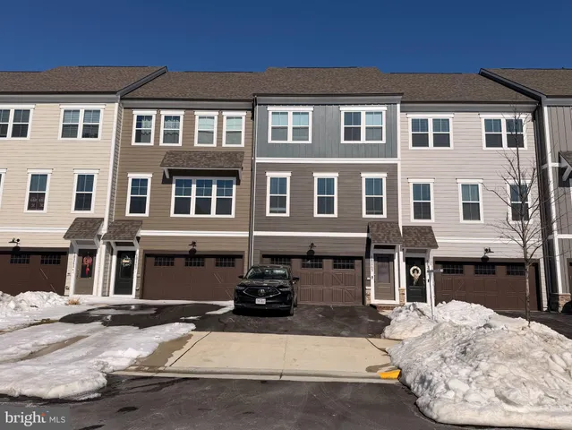 $660,000 | 18245 Moss Garden Road, Dumfries, VA 22026