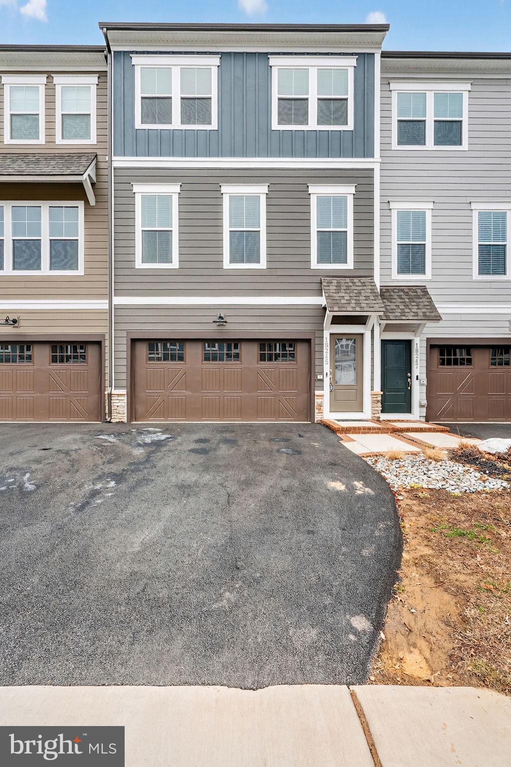 18245 Moss Garden Road Dumfries, VA 22026 - Photo 35 of 71 a front view of a building