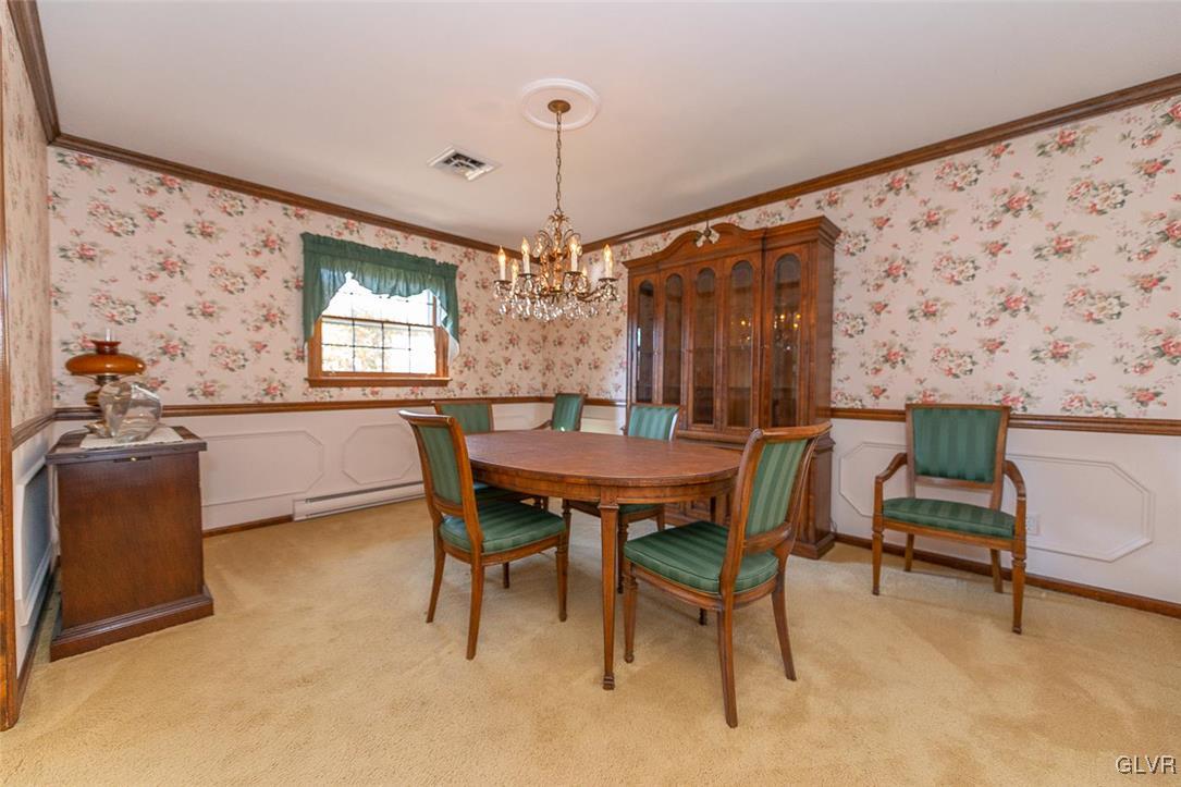 1130 Stark Road Bethlehem, PA 18017 - Photo 4 of 25 Dining room