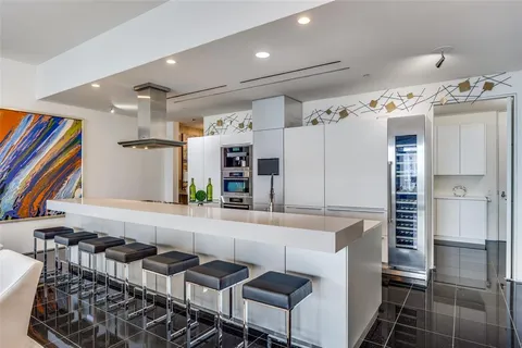$1,650,000 | 1717 Arts Plaza, Unit 2107, Dallas, TX 75201