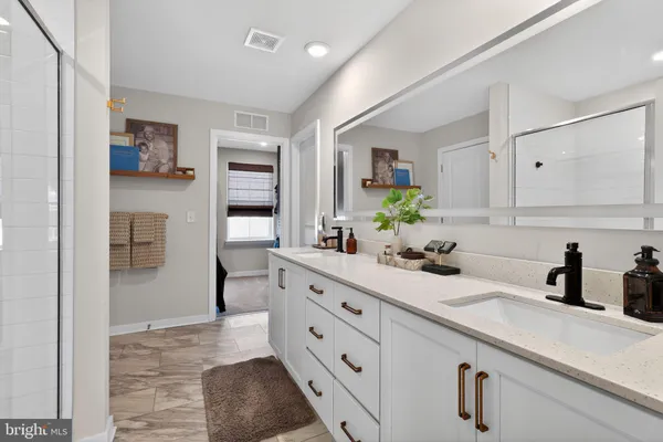 $799,900 | 1017 Mariwill Drive, Quakertown, PA 18951