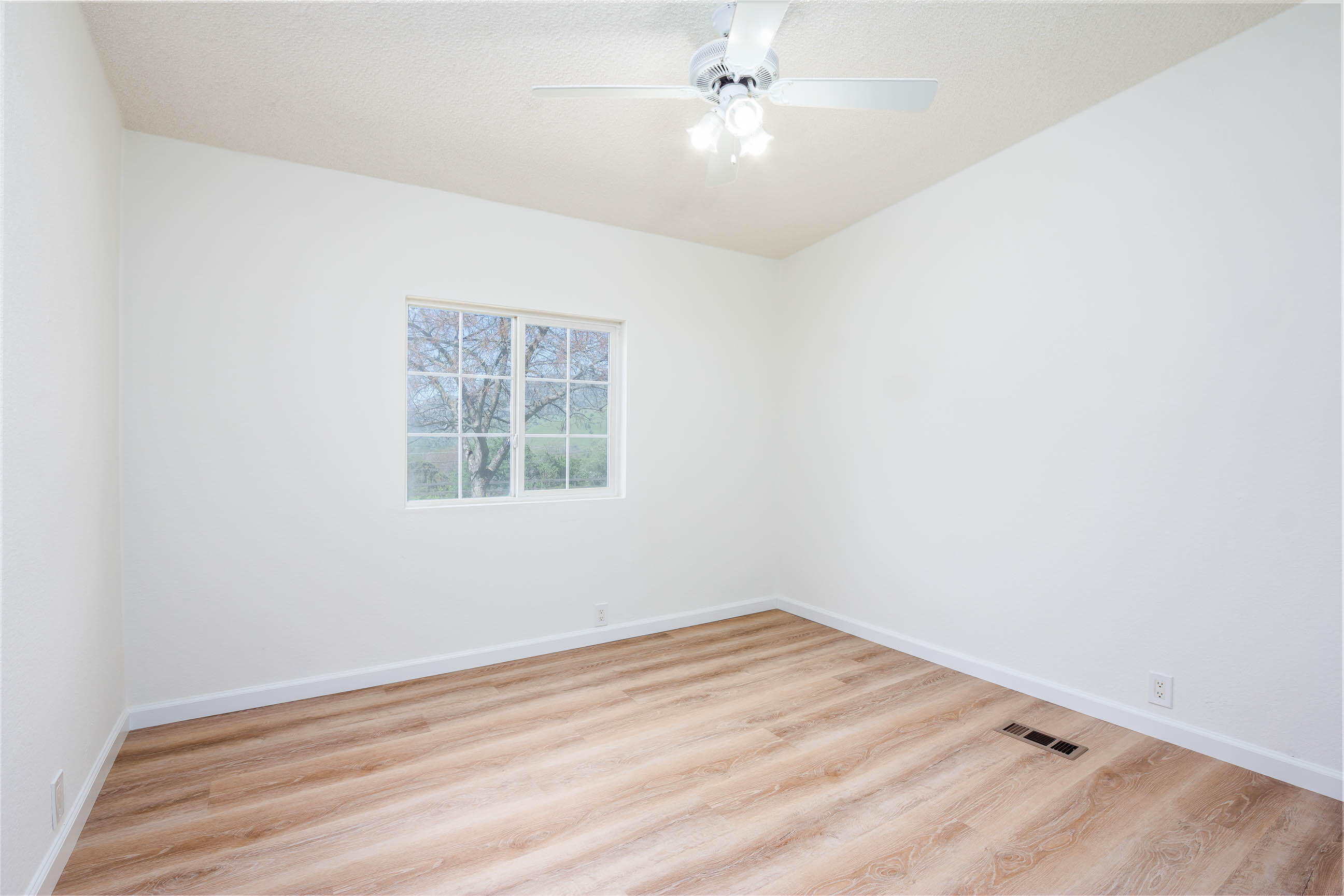 41006 Blossom Drive Three Rivers, CA 93271 - Photo 20 of 27 -