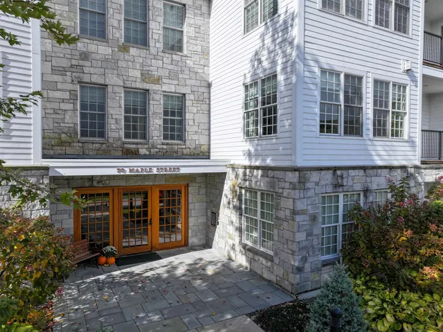 $850,000 | 70 Maple Street, Unit 205, Middlebury, VT 05753