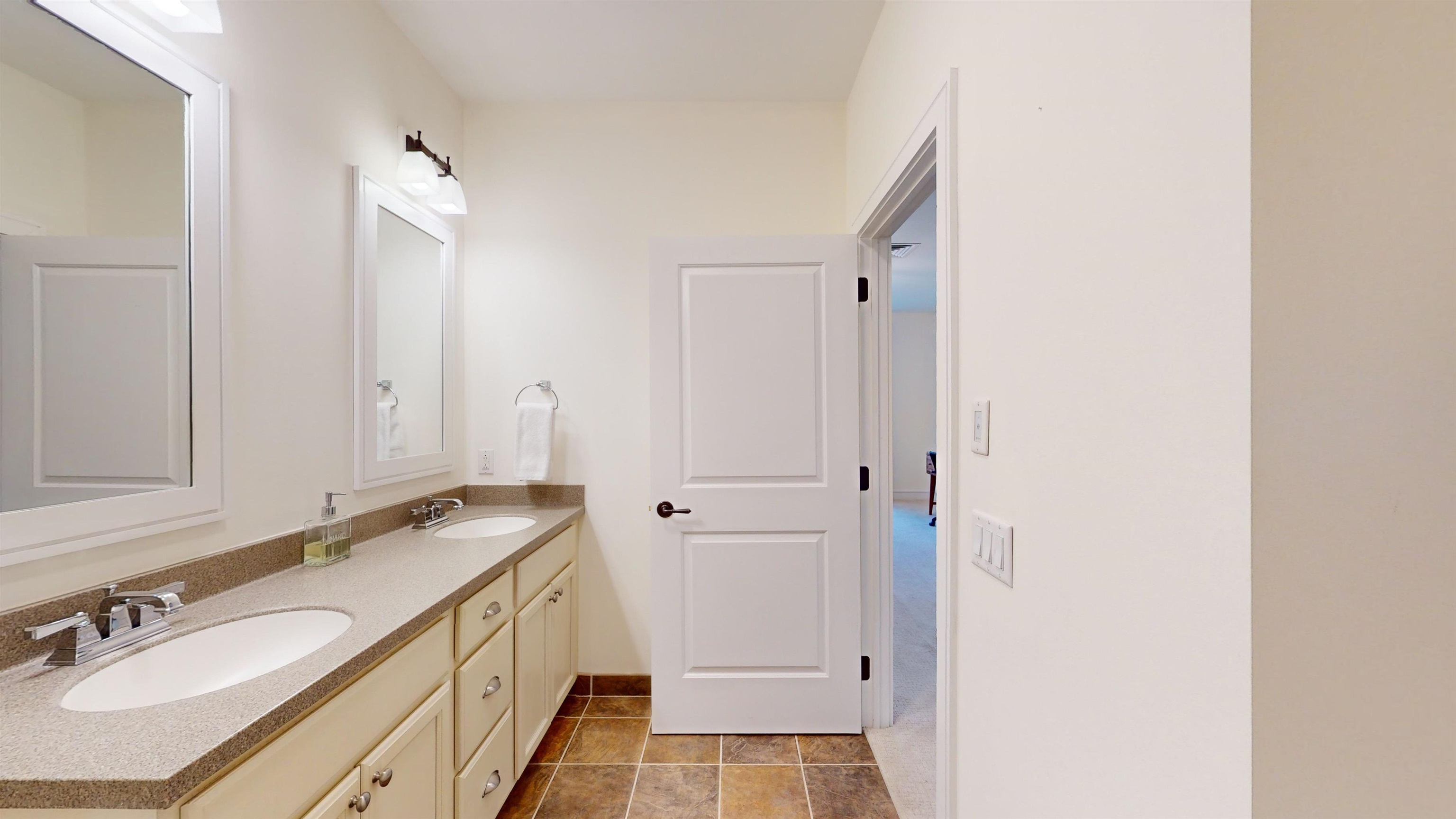 70 Maple Street, Unit 205 Middlebury, VT 05753 - Photo 16 of 26