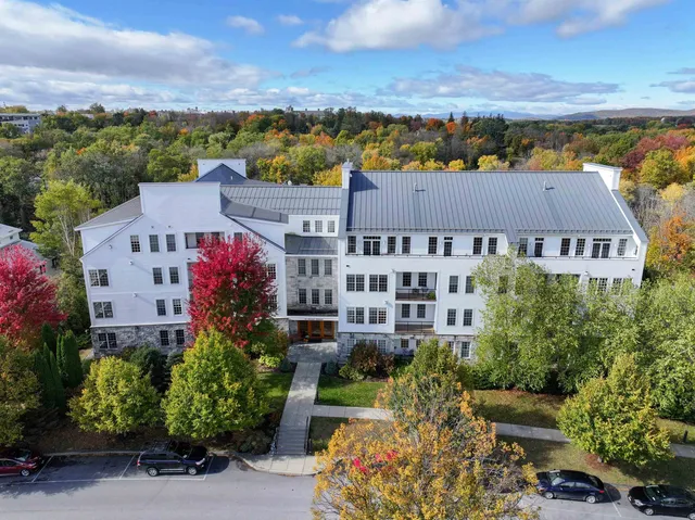 $850,000 | 70 Maple Street, Unit 205, Middlebury, VT 05753