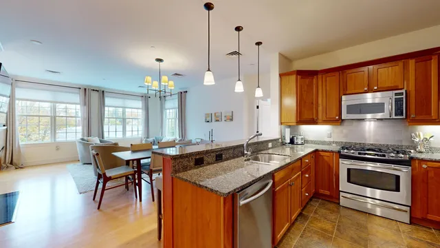 $850,000 | 70 Maple Street, Unit 205, Middlebury, VT 05753