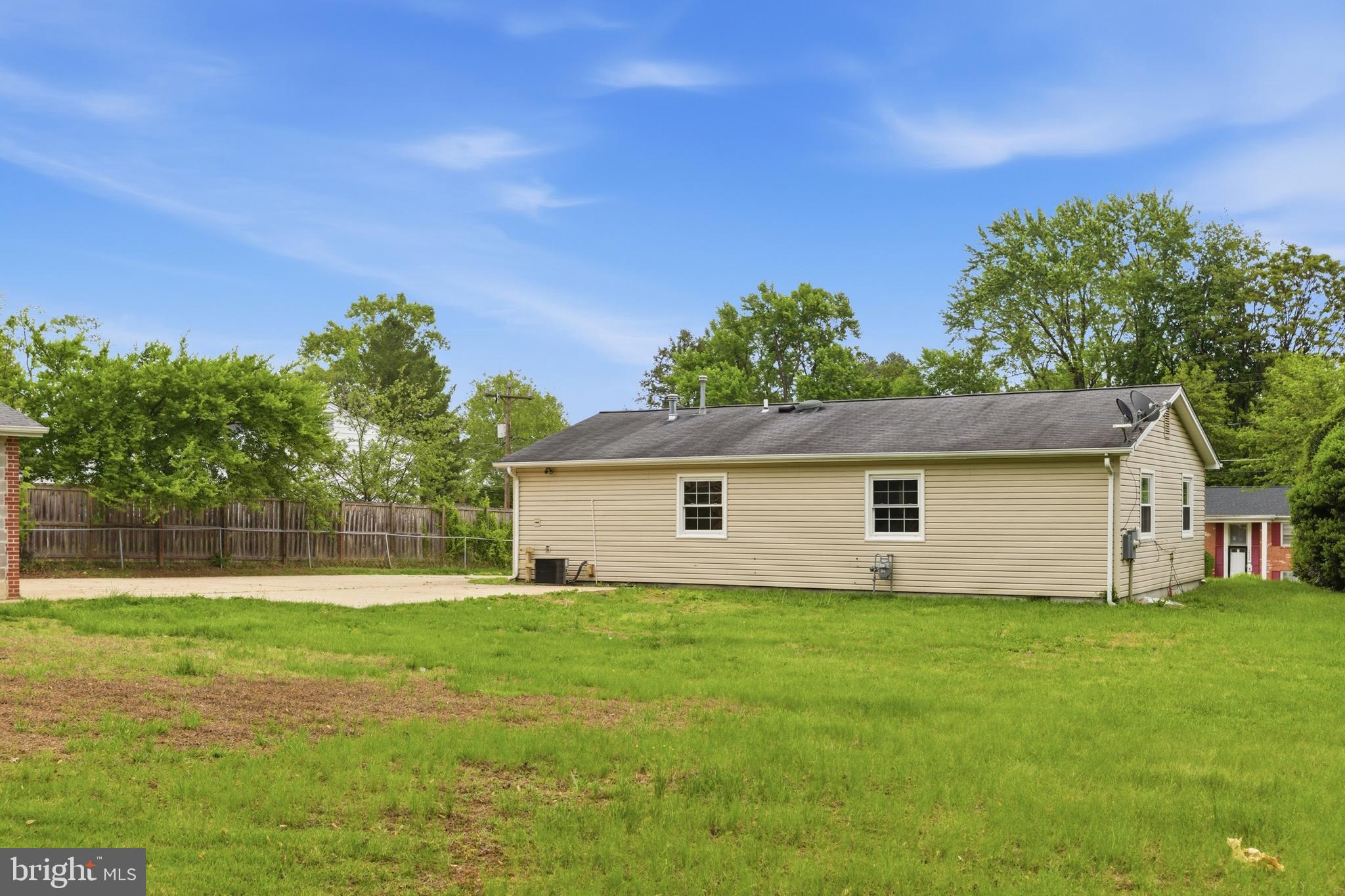 14033 Grayson Road Woodbridge, VA 22191 - Photo 26 of 33 Gallery Image 26