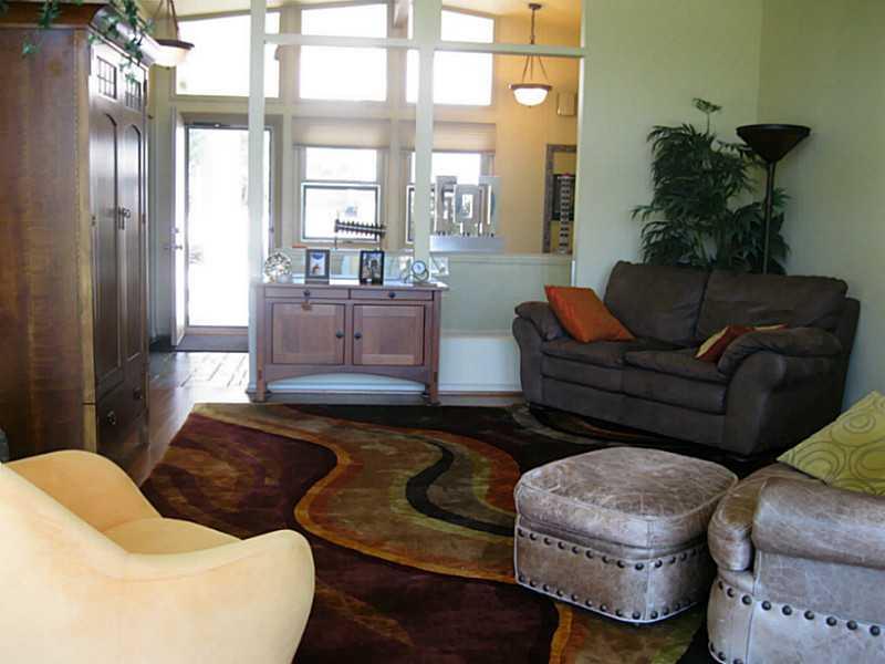 9347 West Mirror Road Columbus, IN 47201 - Photo 6 of 24 Gallery Image 6