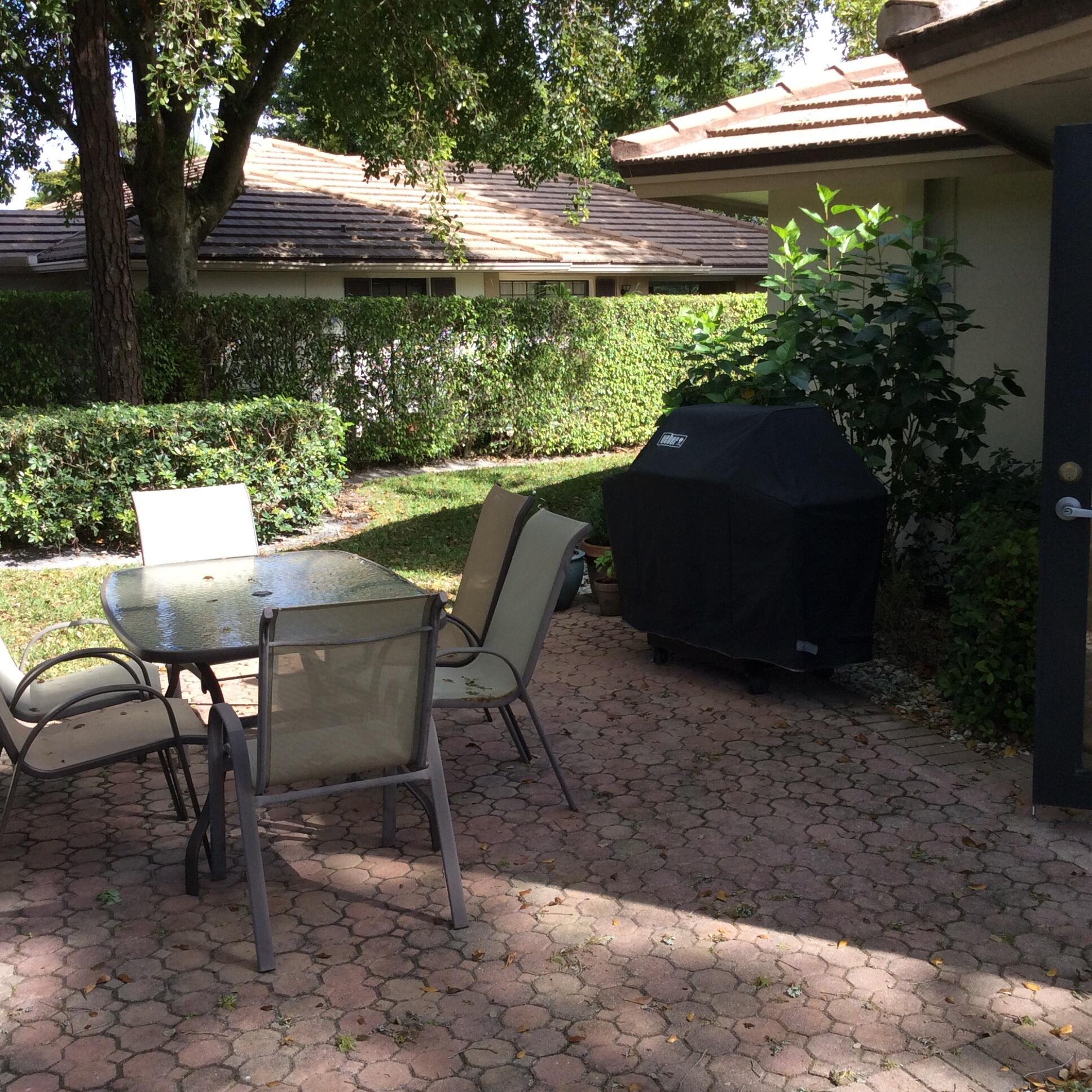 736 Muirfield Circle Atlantis, FL 33462 - Photo 20 of 24 image