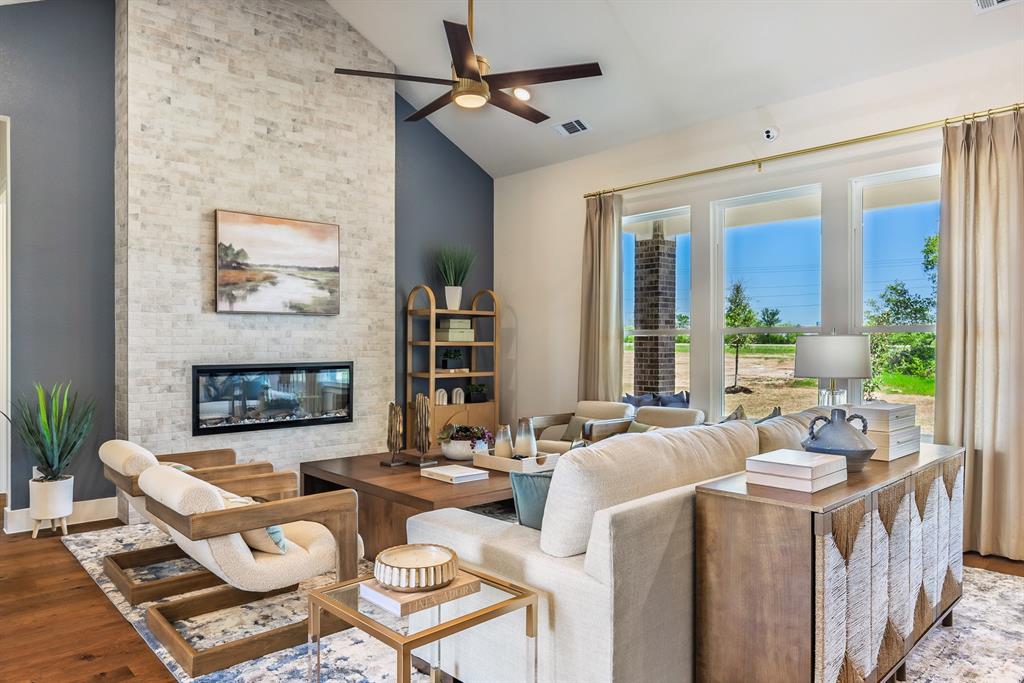 309 Slimp Bluff Azle, TX 76020 - Photo 3 of 27 Dunhill Homes - Azle-9503-HDR