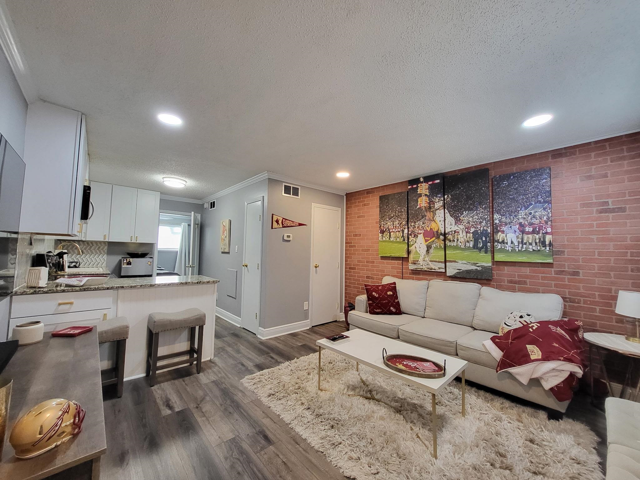 253 Hayden Road, Unit 366 Tallahassee, FL 32304 - Photo 1 of 9 Gallery Image 1
