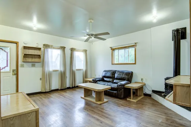 $195,000 | 611 8th Street East, Wabasha, MN 55981