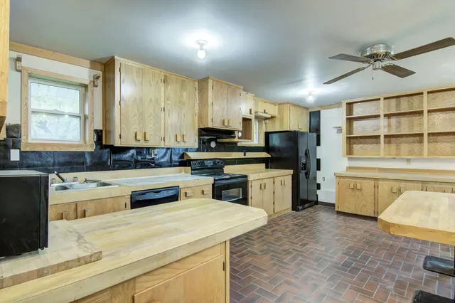 $195,000 | 611 8th Street East, Wabasha, MN 55981