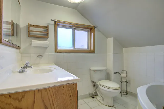 $195,000 | 611 8th Street East, Wabasha, MN 55981