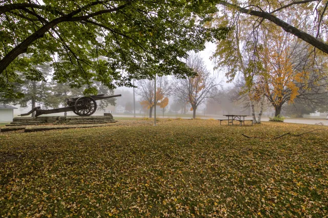 $195,000 | 611 8th Street East, Wabasha, MN 55981