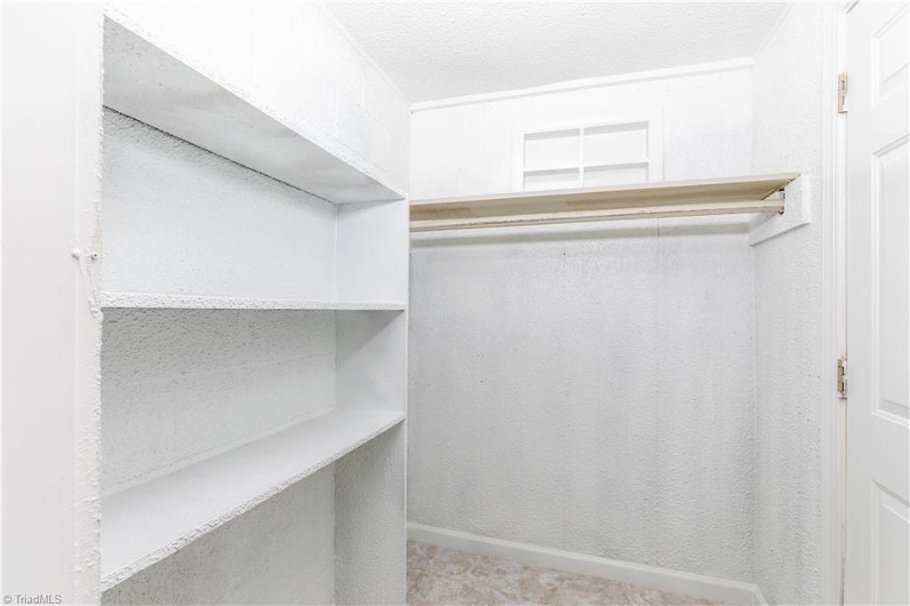 208 Albertson Road Thomasville, NC 27360 - Photo 14 of 19 Gallery Image 14
