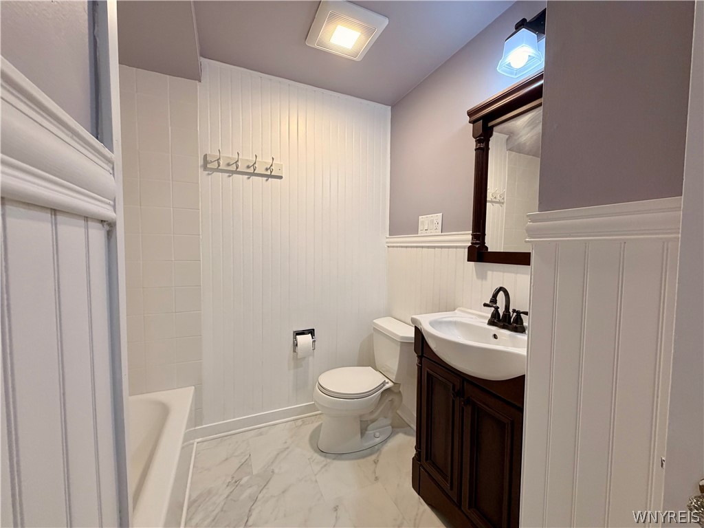 266 Merrymont Road Cheektowaga, NY 14225 - Photo 22 of 47