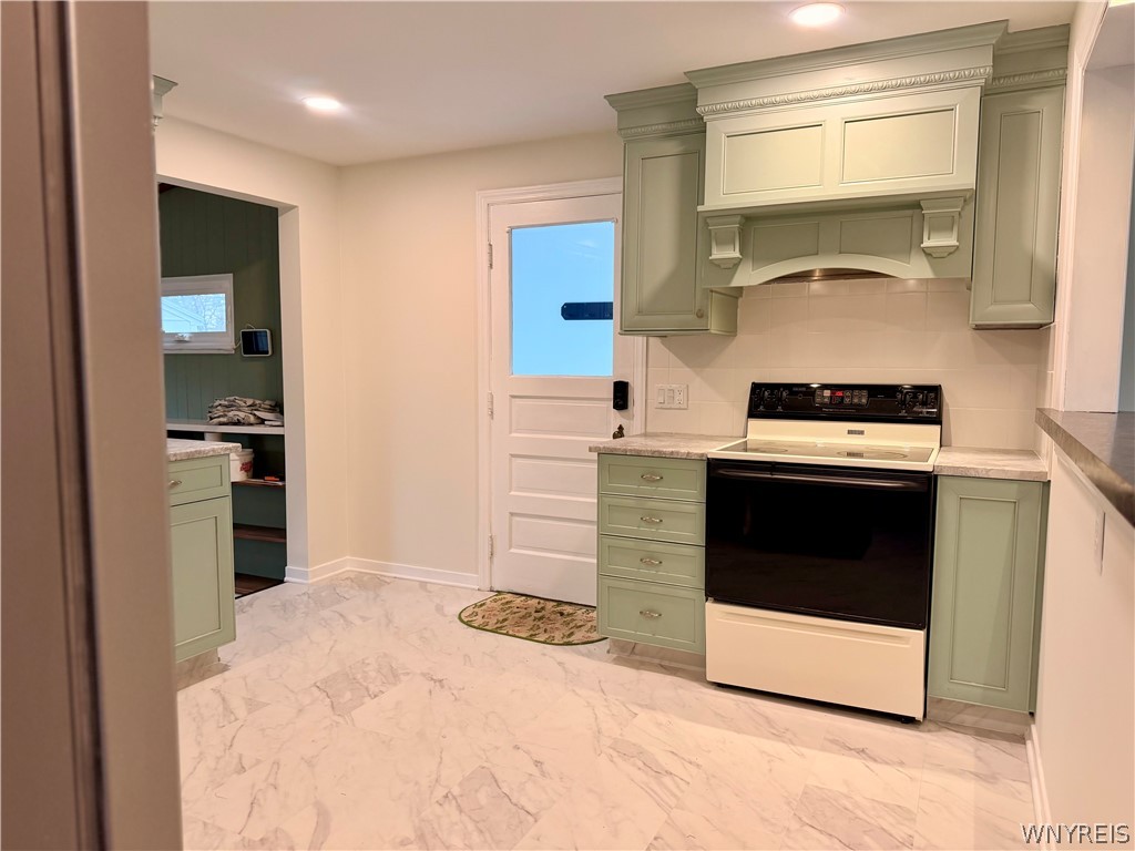 266 Merrymont Road Cheektowaga, NY 14225 - Photo 7 of 47