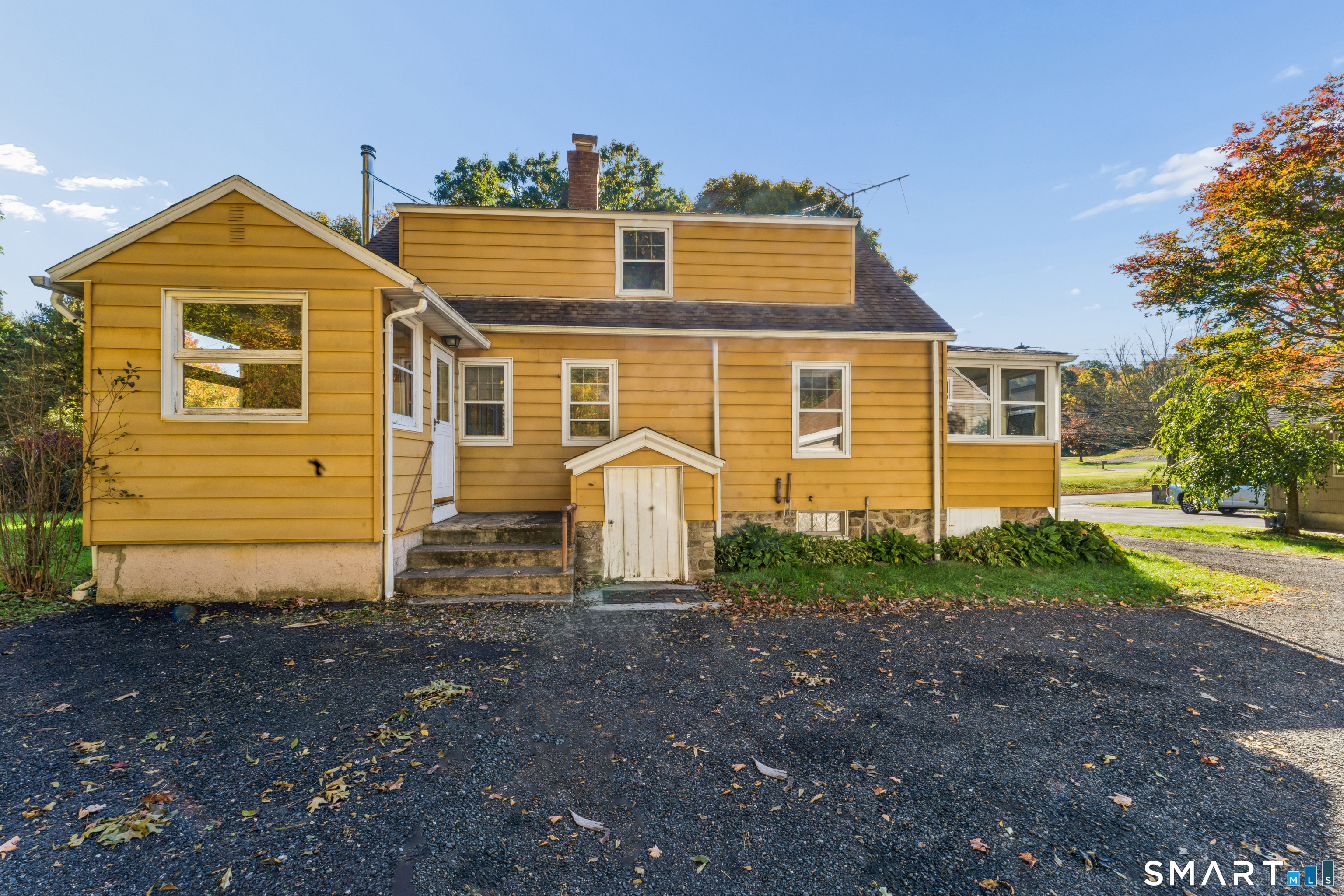642 Greystone Road Plymouth, CT 06782 - Photo 2 of 32 Gallery Image 2