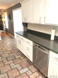 5728 Huntsport Road St. Louis, MO 63129 - Photo 8 of 52