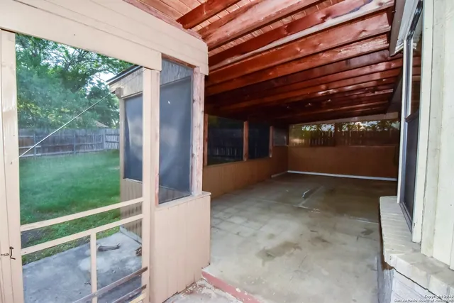 a view of outdoor space