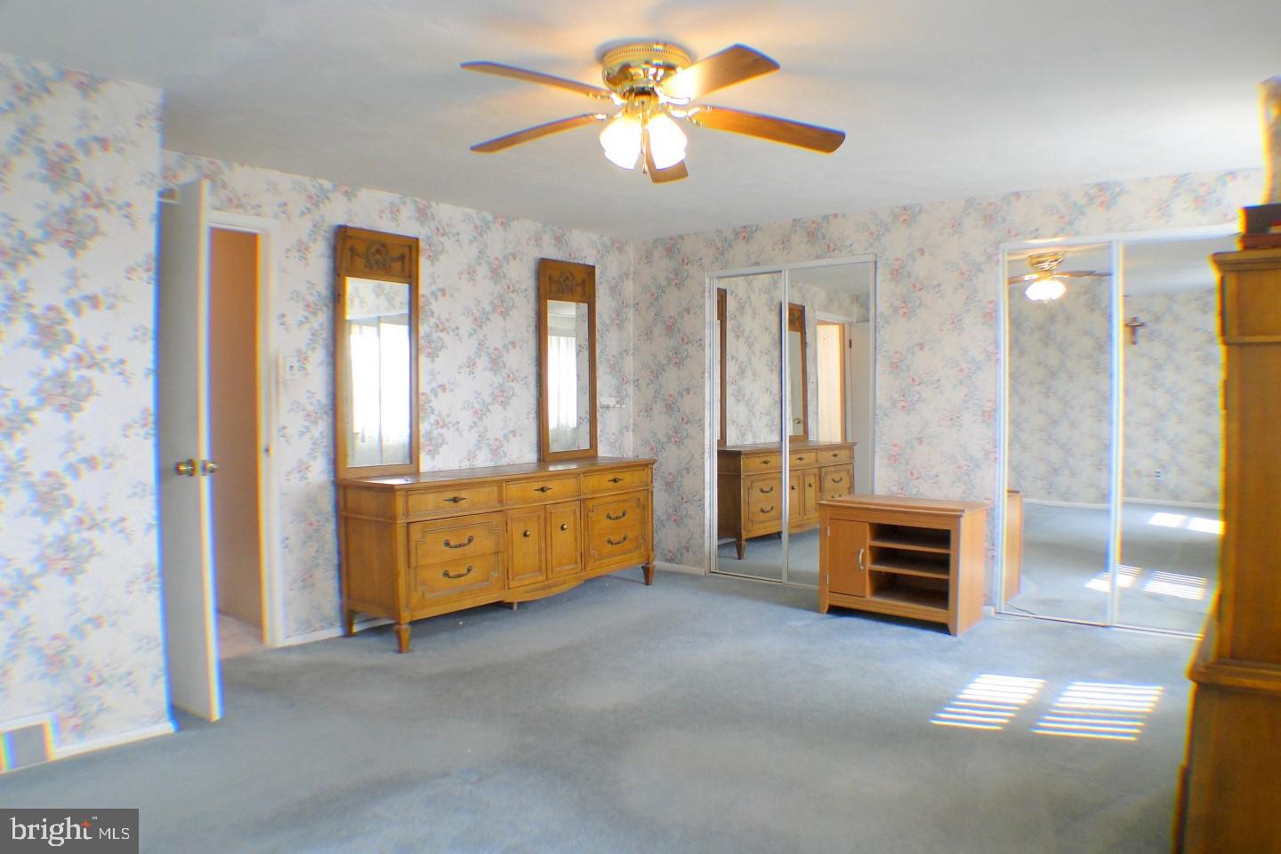 12409 Balston Road Philadelphia, PA 19154 - Photo 18 of 27