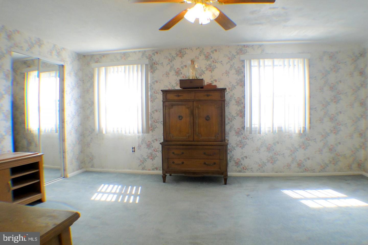 12409 Balston Road Philadelphia, PA 19154 - Photo 19 of 27