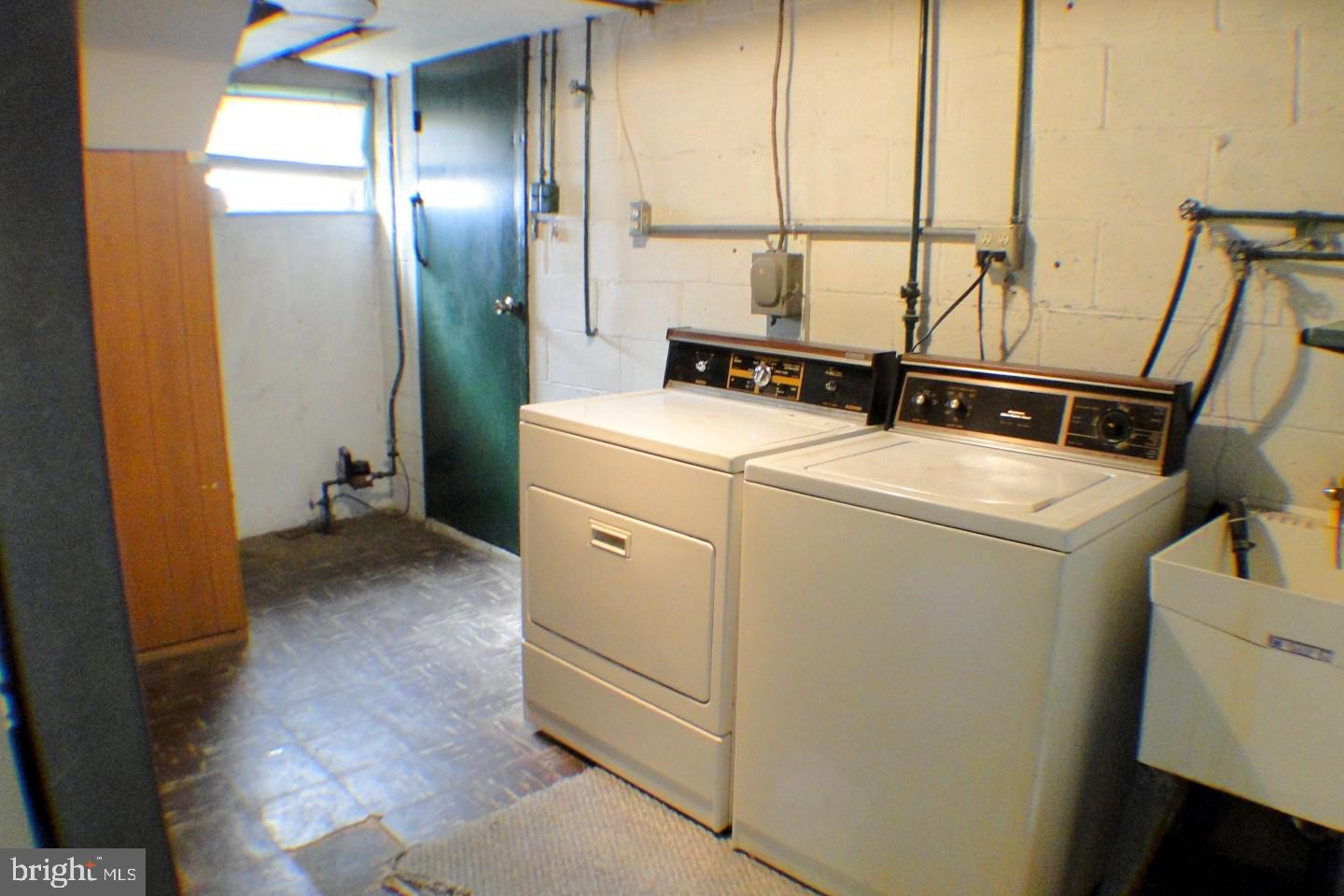 12409 Balston Road Philadelphia, PA 19154 - Photo 22 of 27