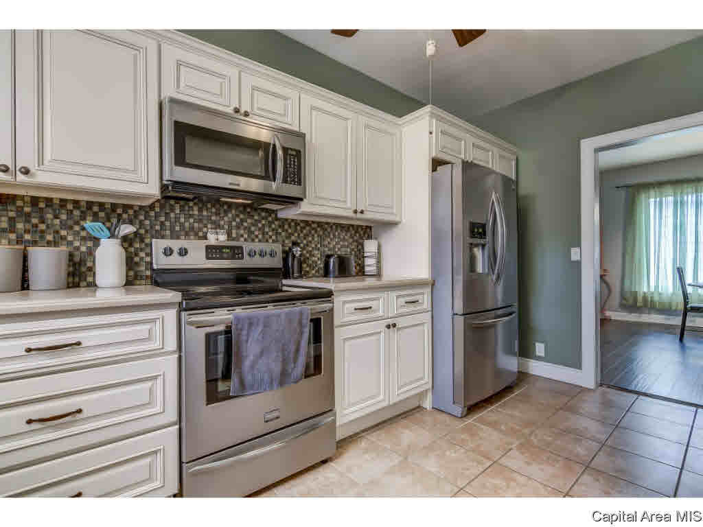 422 West Canedy Street Springfield, IL 62704 - Photo 2 of 34 Gallery Image 2