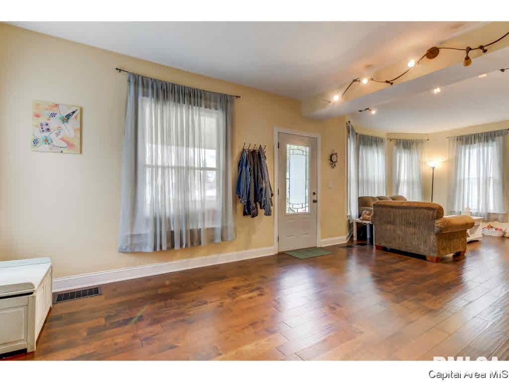 422 West Canedy Street Springfield, IL 62704 - Photo 7 of 34 Gallery Image 7