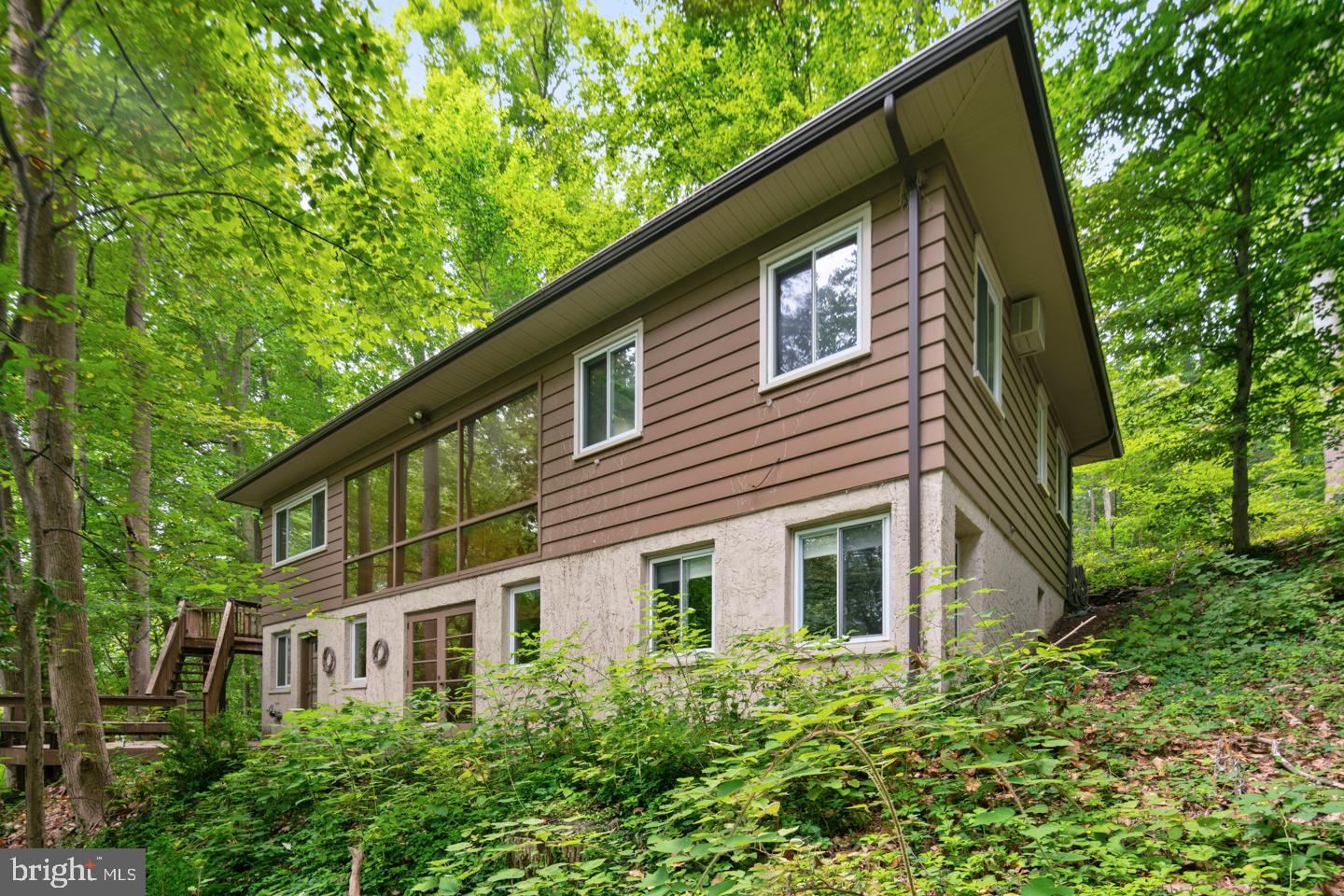 141 Tower Hill Road Doylestown, PA 18901 - Photo 4 of 39 Exterior Back