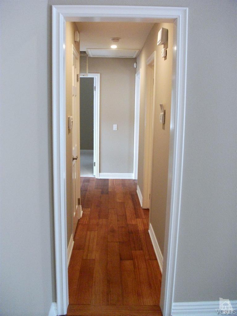 932 Thistlegate Road Oak Park, CA 91377 - Photo 14 of 28 Additional Photo