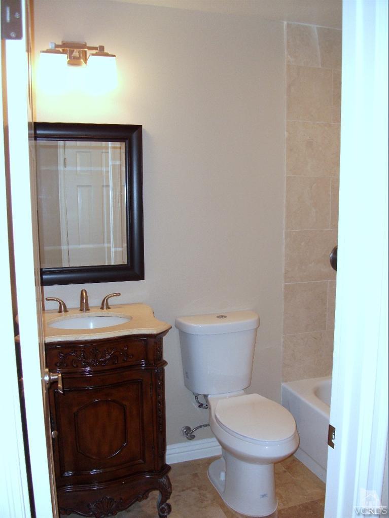 932 Thistlegate Road Oak Park, CA 91377 - Photo 15 of 28 Additional Photo