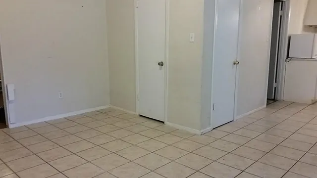 $1,300 | 5519 Mendota Lane, Houston, TX 77032