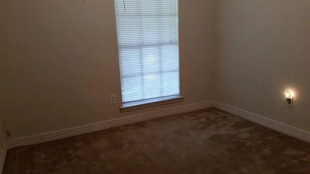 $1,300 | 5519 Mendota Lane, Houston, TX 77032