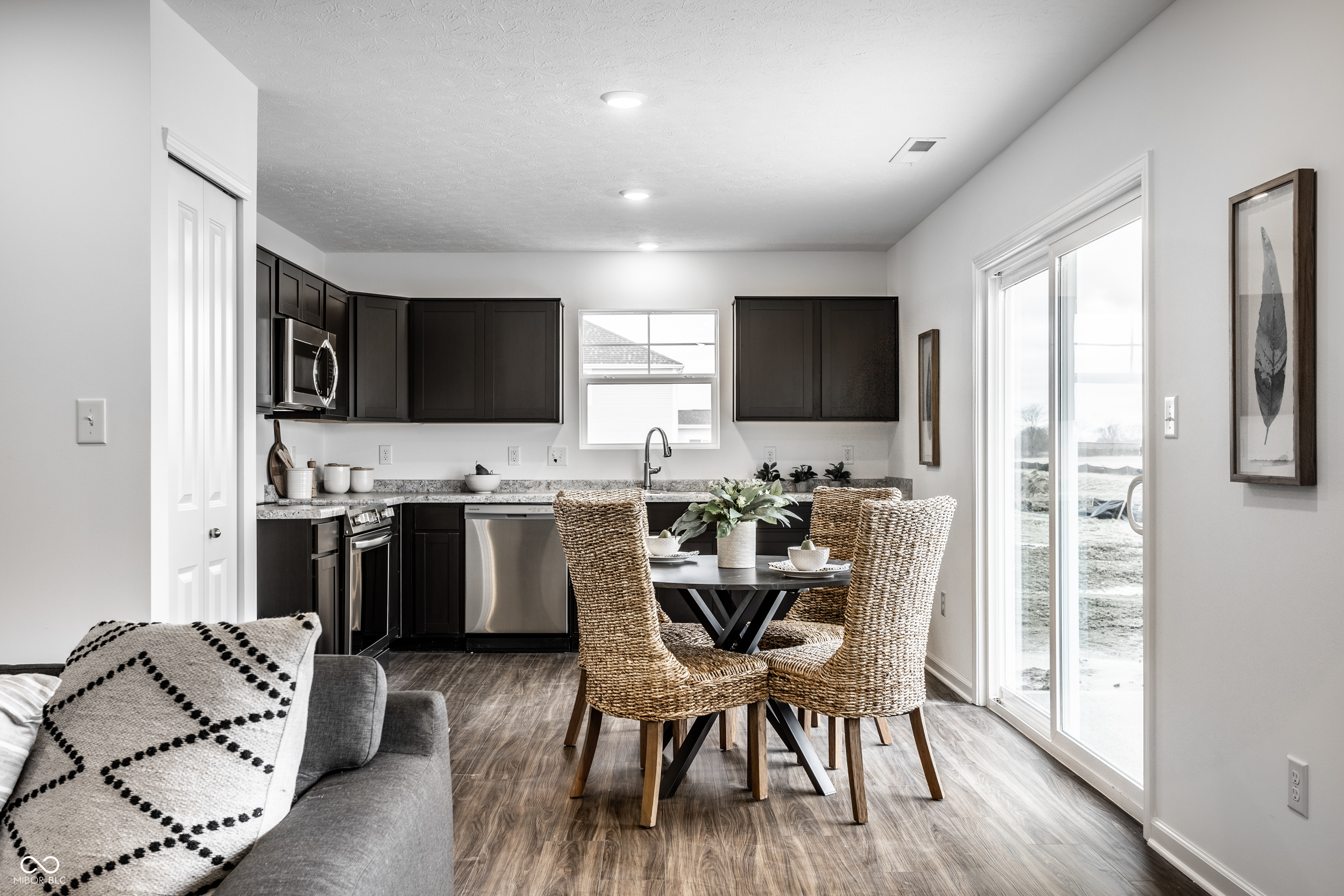 4372 Sedgewick Court Columbus, IN 47201 - Photo 2 of 5