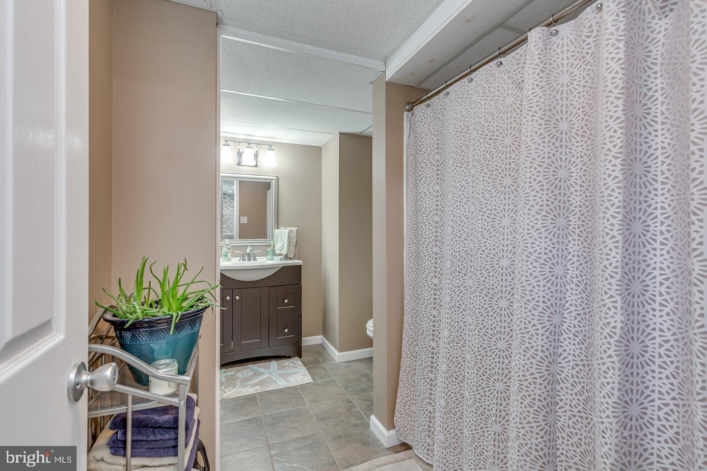 508 Deer Road Cherry Hill, NJ 08034 - Photo 12 of 22 Remodeled Full Bath on Lower Level