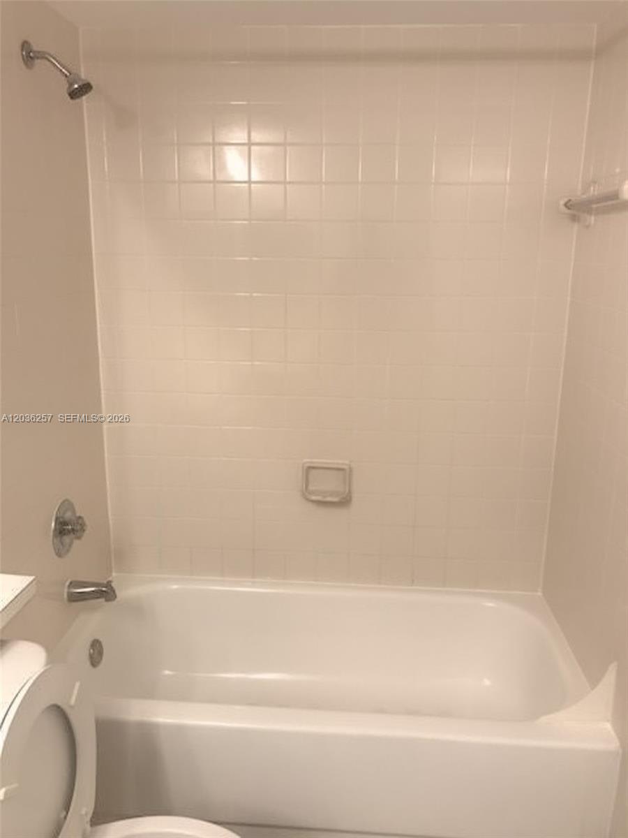 630 South Park Road, Unit 253 Hollywood, FL 33021 - Photo 6 of 13