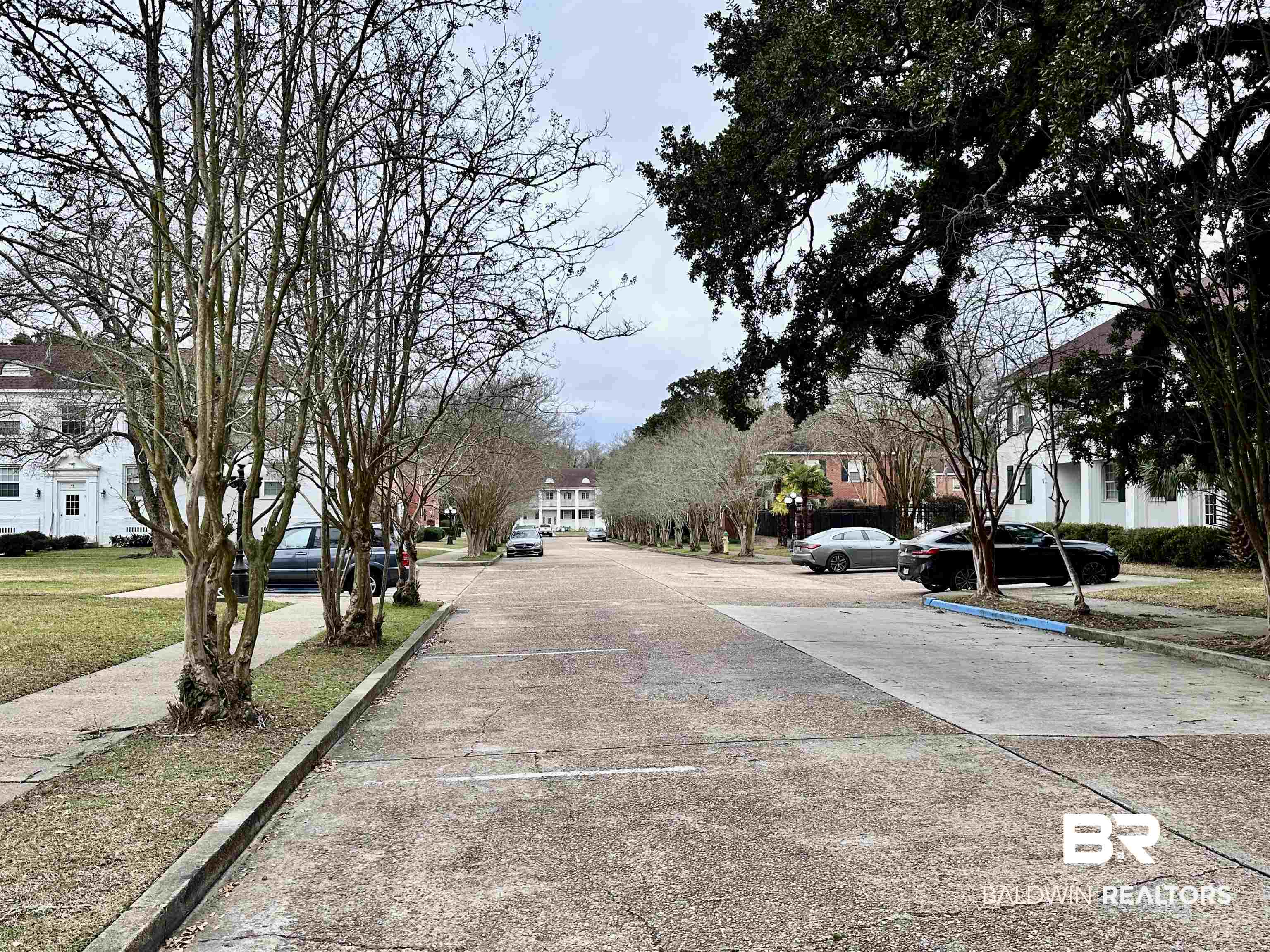 214 Upham Street, Unit 17D Mobile, AL 36607 - Photo 30 of 32