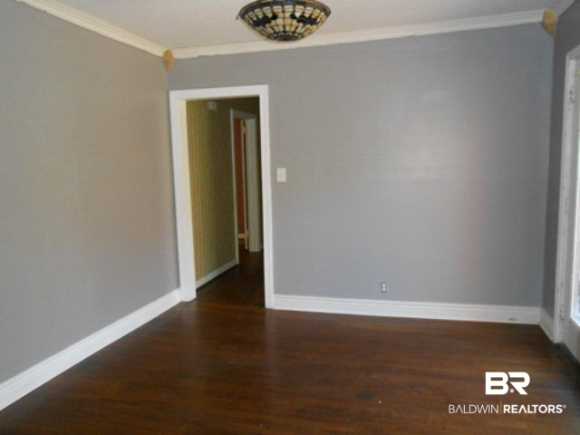 216 Court Street Mobile, AL 36611 - Photo 11 of 22