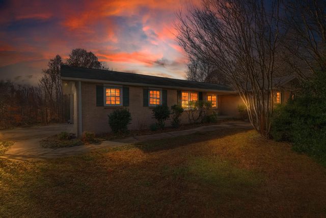 $385,000 | 3024 Ivey Point Road, Goodlettsville, TN 37072