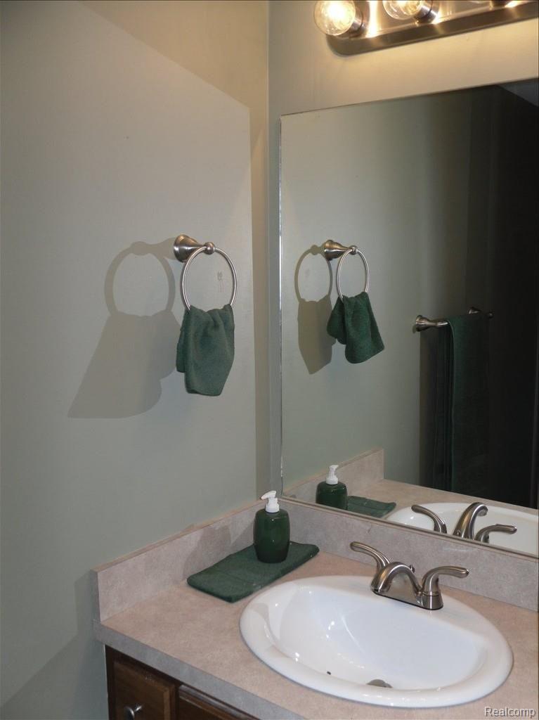 723 Merrimac Road Canton, MI 48188 - Photo 12 of 14 MERRIMAC 017