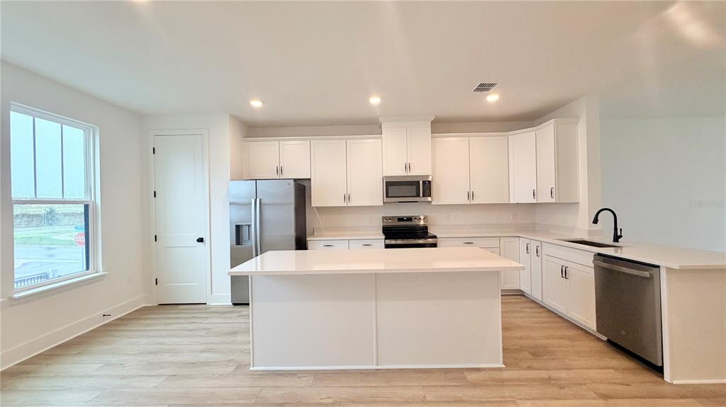 15105 Groveside Road Winter Garden, FL 34787 - Photo 13 of 34 Gallery Image 13