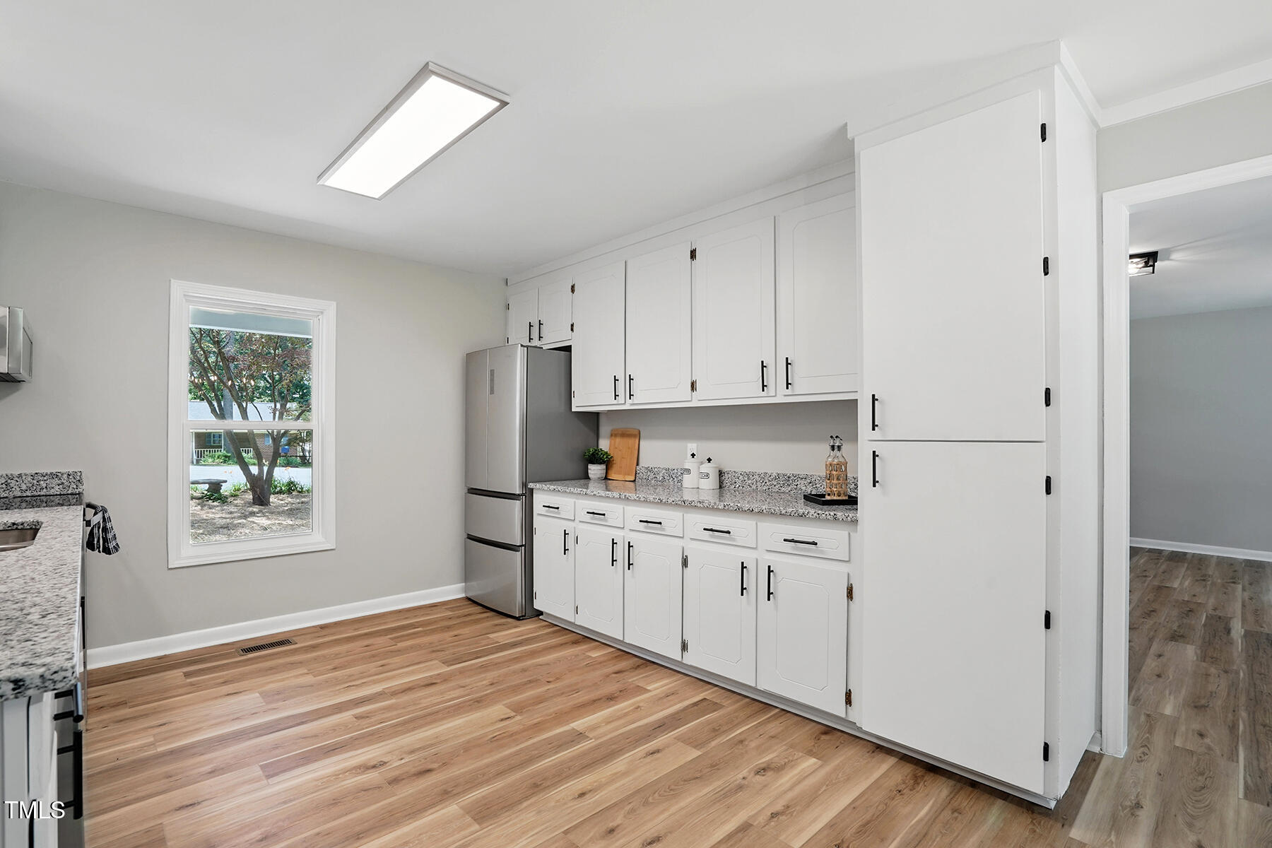 3916 West Allen Raleigh, NC 27603 - Photo 7 of 28 Kitchen
