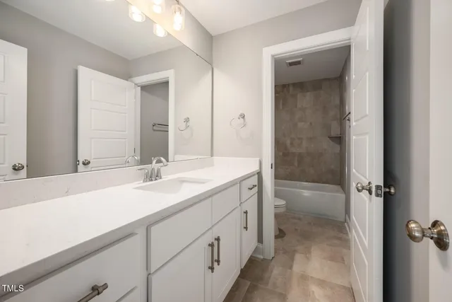 $764,900 | 190 Whistlers Cove, Louisburg, NC 27549