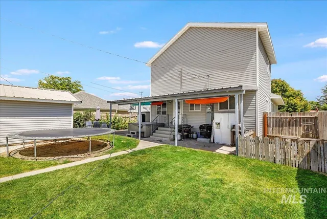 $405,000 | 1610 Burton Avenue, Burley, ID 83318